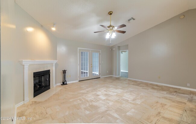 Photo - 1736 Daytona Ln