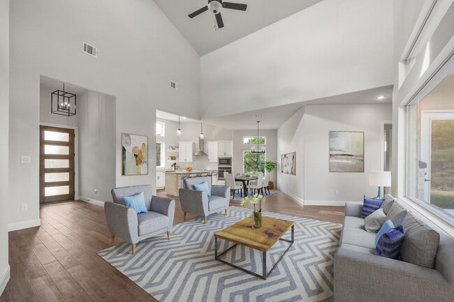 Photo - 118 Cap Rock Dr