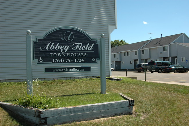 Abbey Field Townhomes - Abbey Field Townhomes