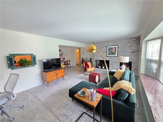 Photo - 6995 Carriage Hill Dr