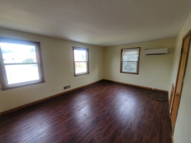 Photo - 6807 Fairdel Ave