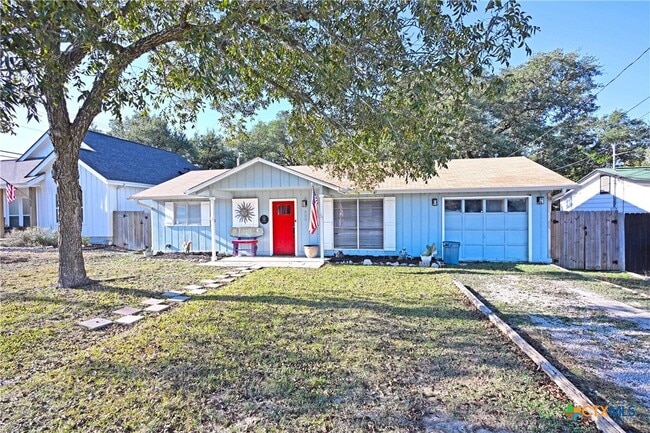 Photo - 553 Scenic Dr