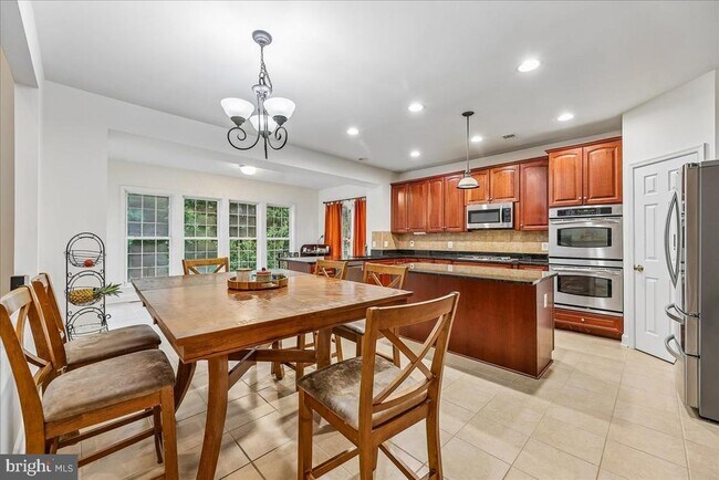 Photo - 9529 Mountwood Dr