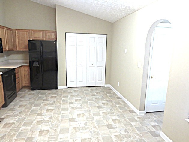 Photo - 5248 Gobel Dr