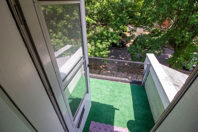 Photo - 5835 Goener Ave Unidad 5835A