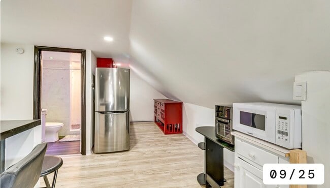 Photo - 1724 W Main St