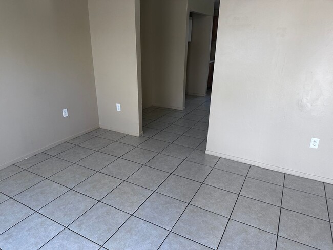 Photo - 306 Woodrow Ave Unit A