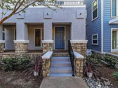 Photo - 2609 Wisteria Way