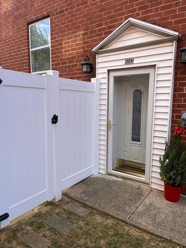 Photo - 9245 Old Newtown Rd Unit A