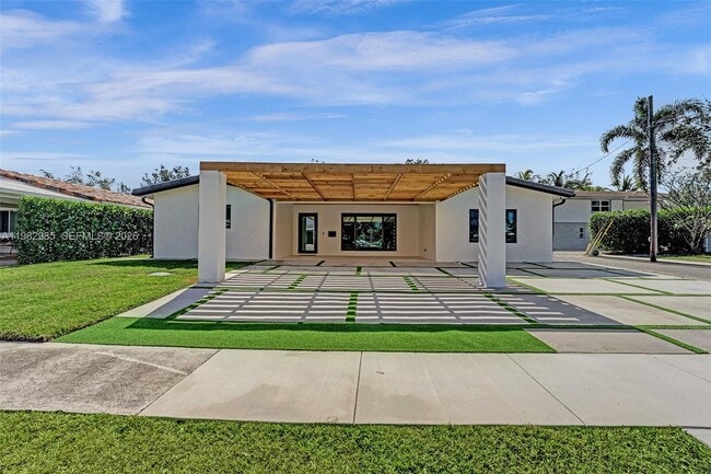 Building Photo - 915 NW 7th St