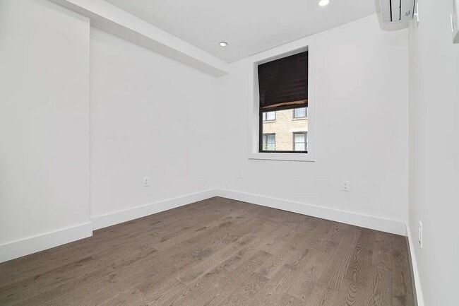 Photo - 241 W 75th St Unit 7