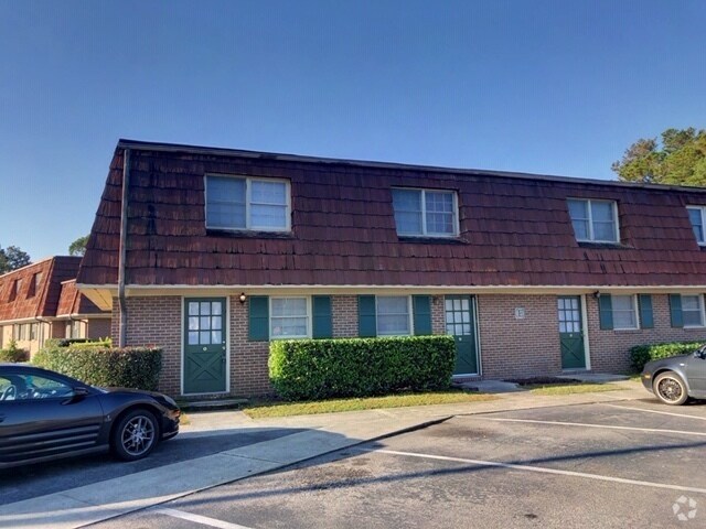 Building Photo - Conway - 2 Bedroom / 2.5 Bathroom Rental