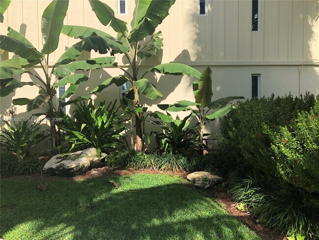 Photo - 255 Sunrise Dr Unidad 305