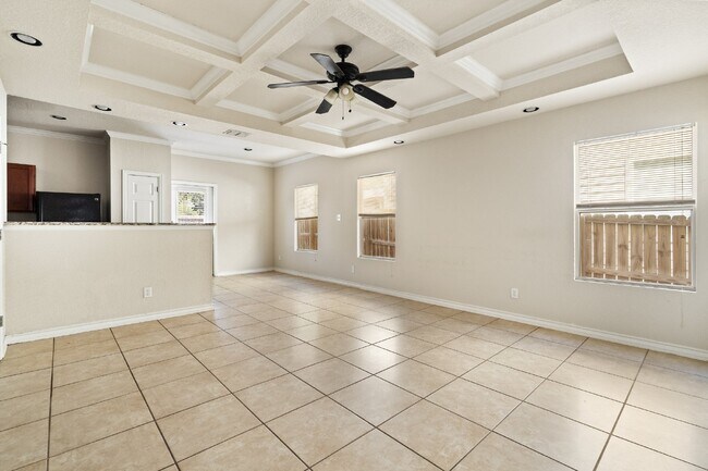 4915 Appleseed Ct