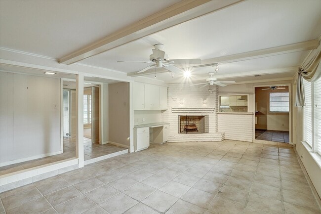 Photo - 5638 Yarwell Dr