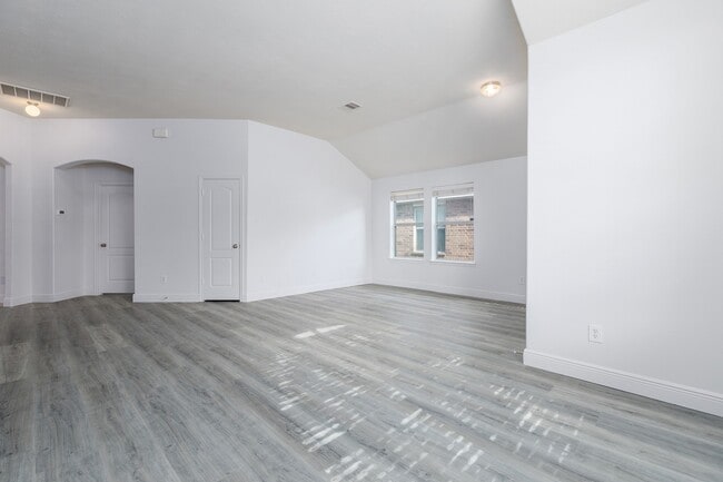 Photo - 21565 Duke Alexander Dr