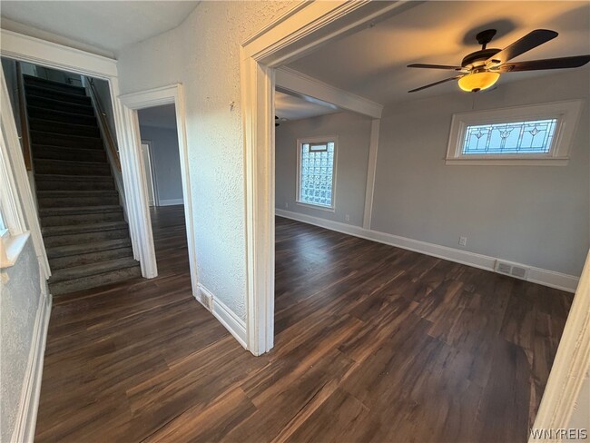 Photo - 18 Buffum St