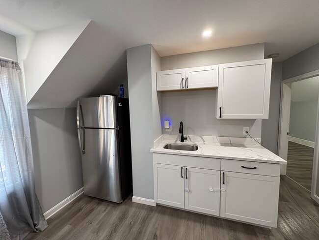 Photo - 161 Beech St Unit 161 Beech St, #2