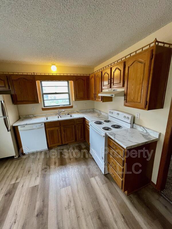 Photo - 909 Fir St