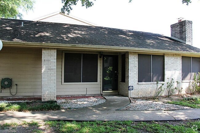 Building Photo - 12417 S Dairy Ashford Rd Unit 2417 Rental
