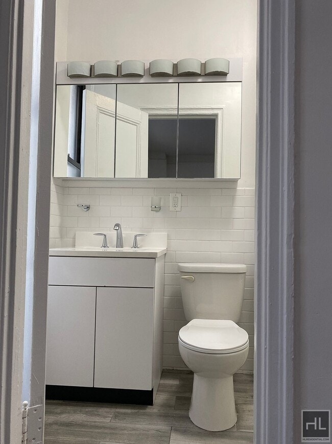 Photo - EAST 46 STREET Unit 4M