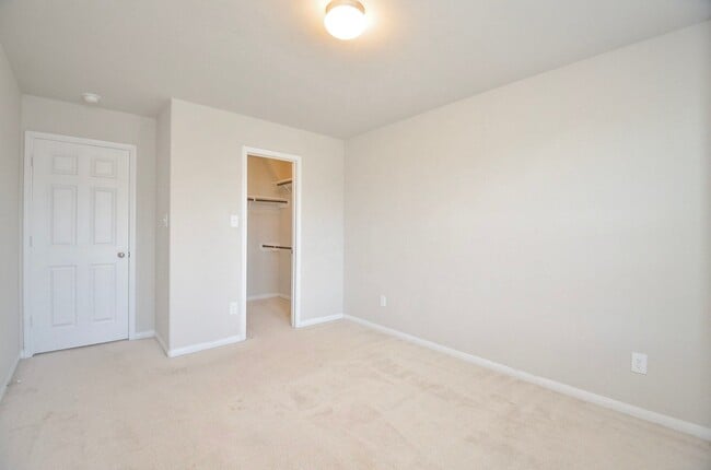 Photo - 5443 Grand View Dr