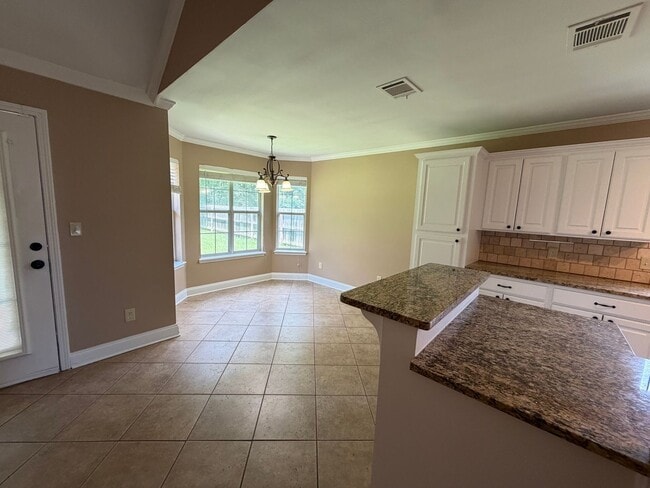 Photo - Beautiful 3 Bedroom Haughton Home