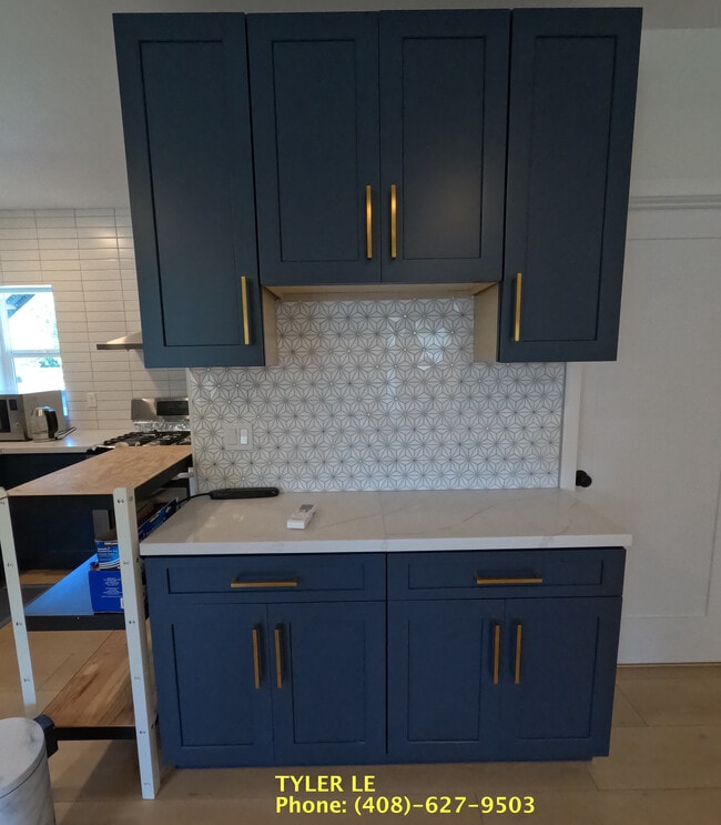 Building Photo - 6115 Fremont St Unit #