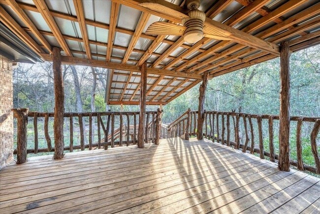 Photo - 4600 Rivka Cove