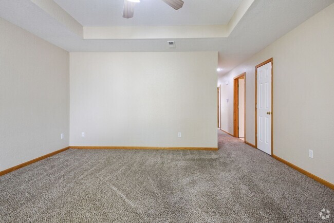 Building Photo - Large 3 Bdrm 2 Bath - Pleasant Hill Rental