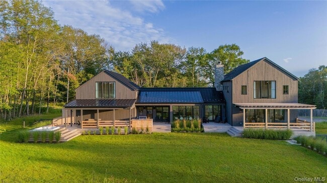 Photo - 61 Red Fox Ln