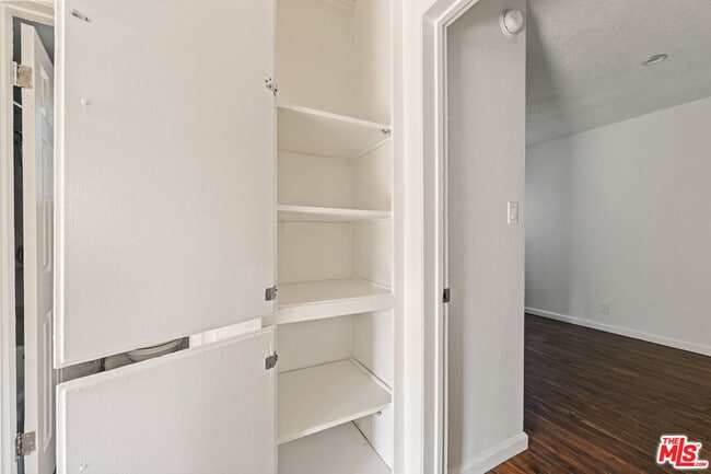 Photo - 1857 W 24th St Unit 1