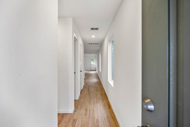 Photo - 21463 Carosella Dr