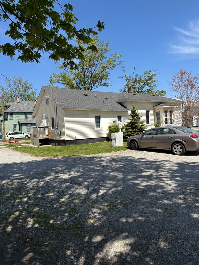 Photo - 1365 Peck St Unidad 1365 Peck Street  #2