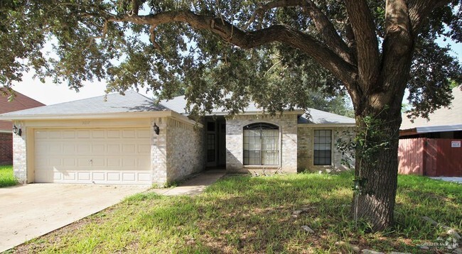 Building Photo - 3817 Pelican Ave Rental