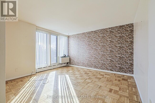 Photo - 485 Kingston Rd Unit 307