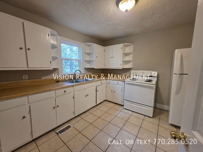Photo - 123 Tuggle St
