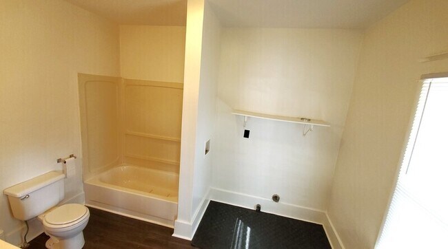 Photo - 1620 M St SW