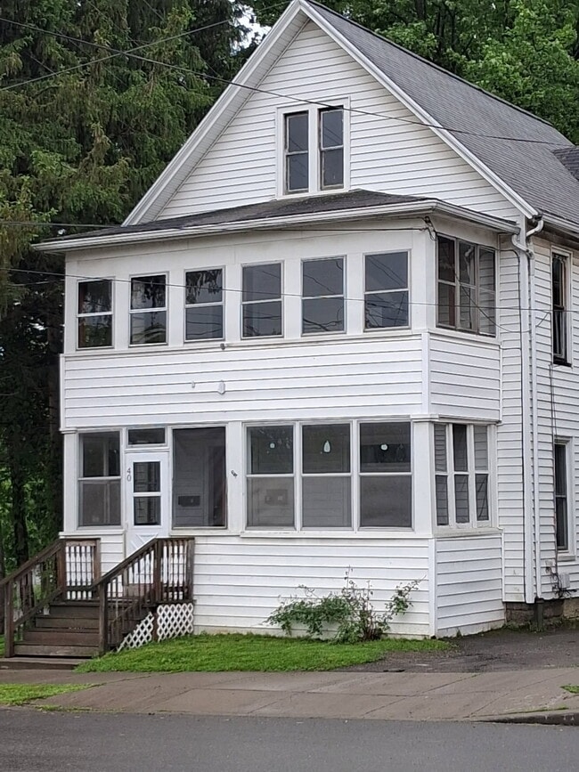Building Photo - 40 Frederick St Unit # 1 Rental