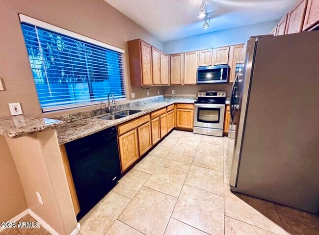 Photo - 2027 E University Dr