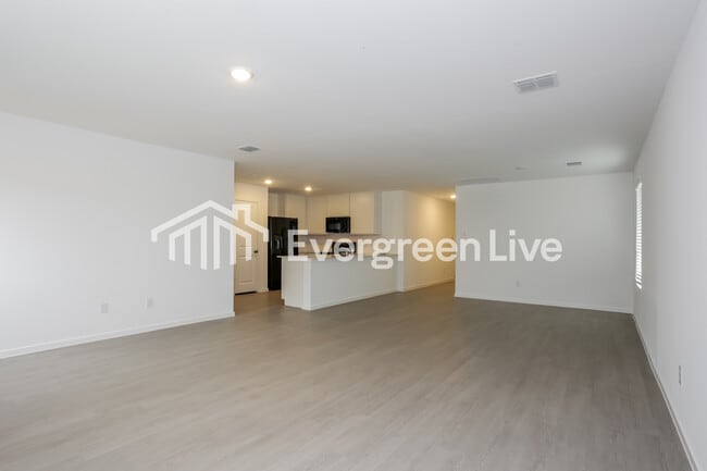 Photo - 6800 Haines Dr