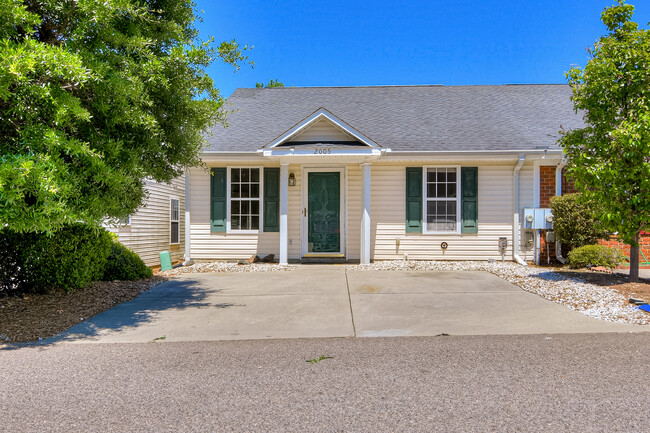 Photo - 2005 Emerald Bay Dr Townhome