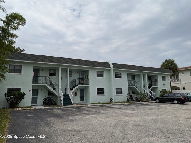 Building Photo - 416 Ocean Ave Unit 5 Rental