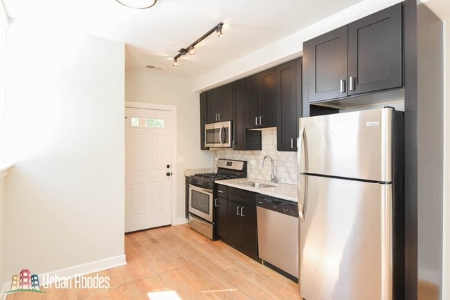 Photo - 2205 W Eastwood Ave Unit M08B