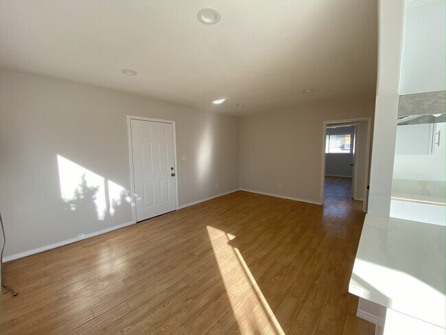 Photo - 12641 Vanowen St Unit 4