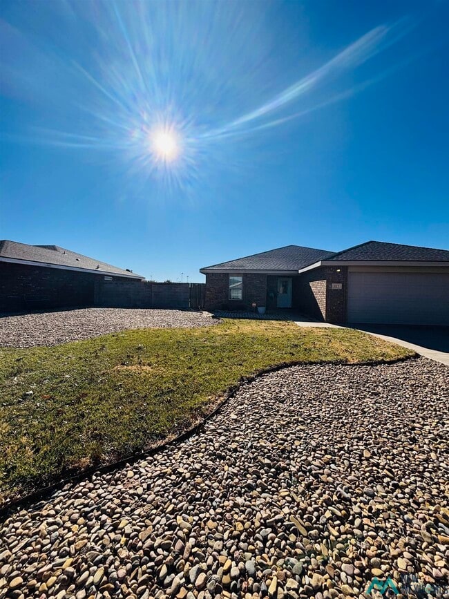 Photo - 517 Almond Tree Ln