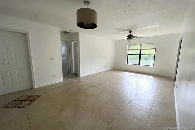 Photo - 6543 SE Federal Hwy Unit 202