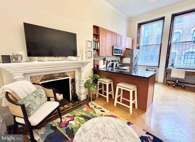 Photo - 2126 Spruce St Unit 1F