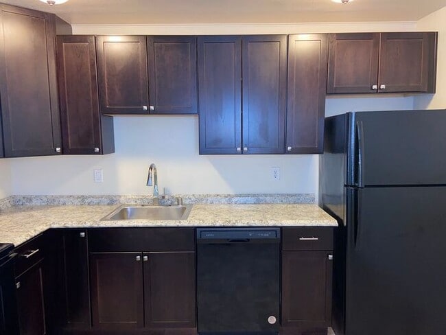 Photo - Reno Duplex - 1 Pet Friendly, Garage, Dishwasher, Washer/Dryer Hookups, Central A/C