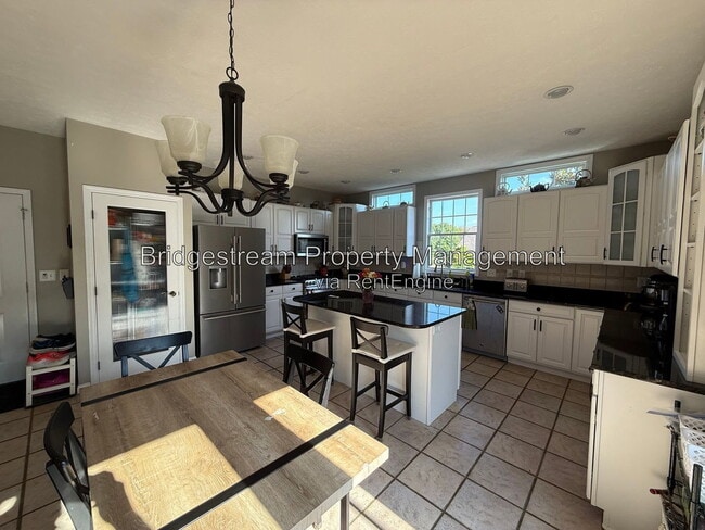 7425 Pelbrook Farm Dr